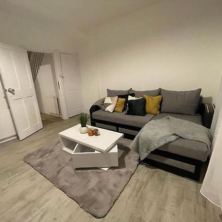 Stunning 2 Bedroom On Tower Bridge Londyn Zewnętrze zdjęcie