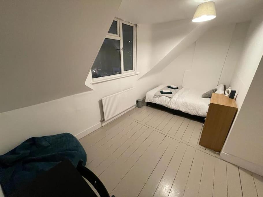 Stunning 2 Bedroom On Tower Bridge Londyn Zewnętrze zdjęcie